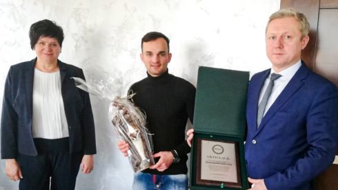 Zdjęcie do aktualności GBS Bank vs. Bartosz Zmarzlik. Szybkie spotkanie z dobrą perspektywą